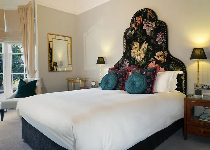 Grays Court Hotel